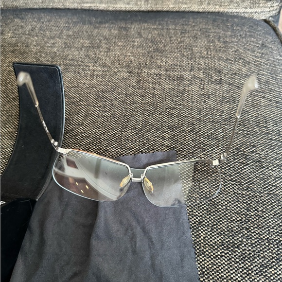 Prada tinted glasses - Picture 4 of 5